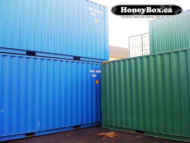 HoneyBox-INC-yard-dec-2009